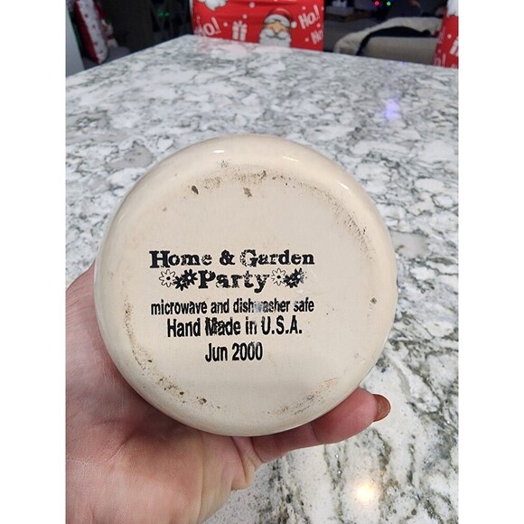 VTG Home and Garden Party Stoneware 2000 Magellan Jar CANDLE 4" Tall Used - Picture 4 of 6